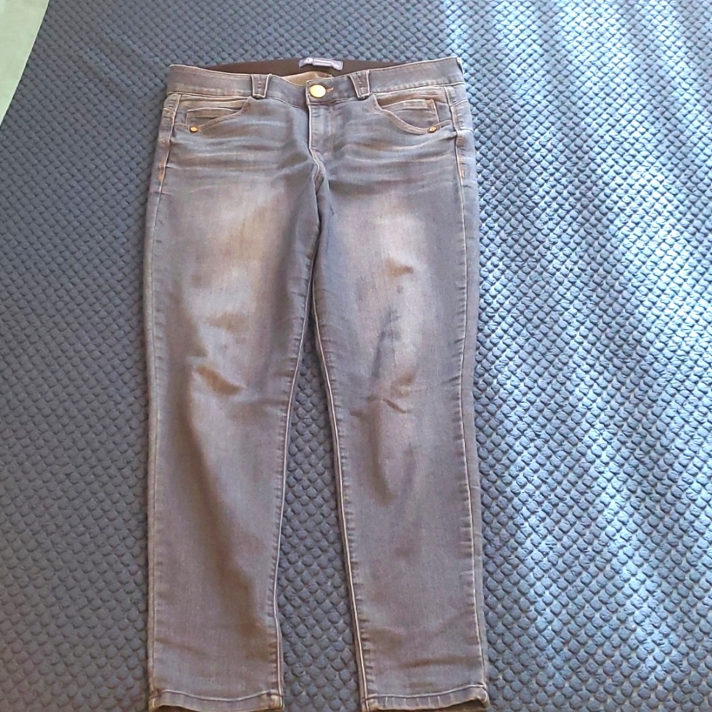 Used Women's Democracy "Ab"solution size 12 jeans